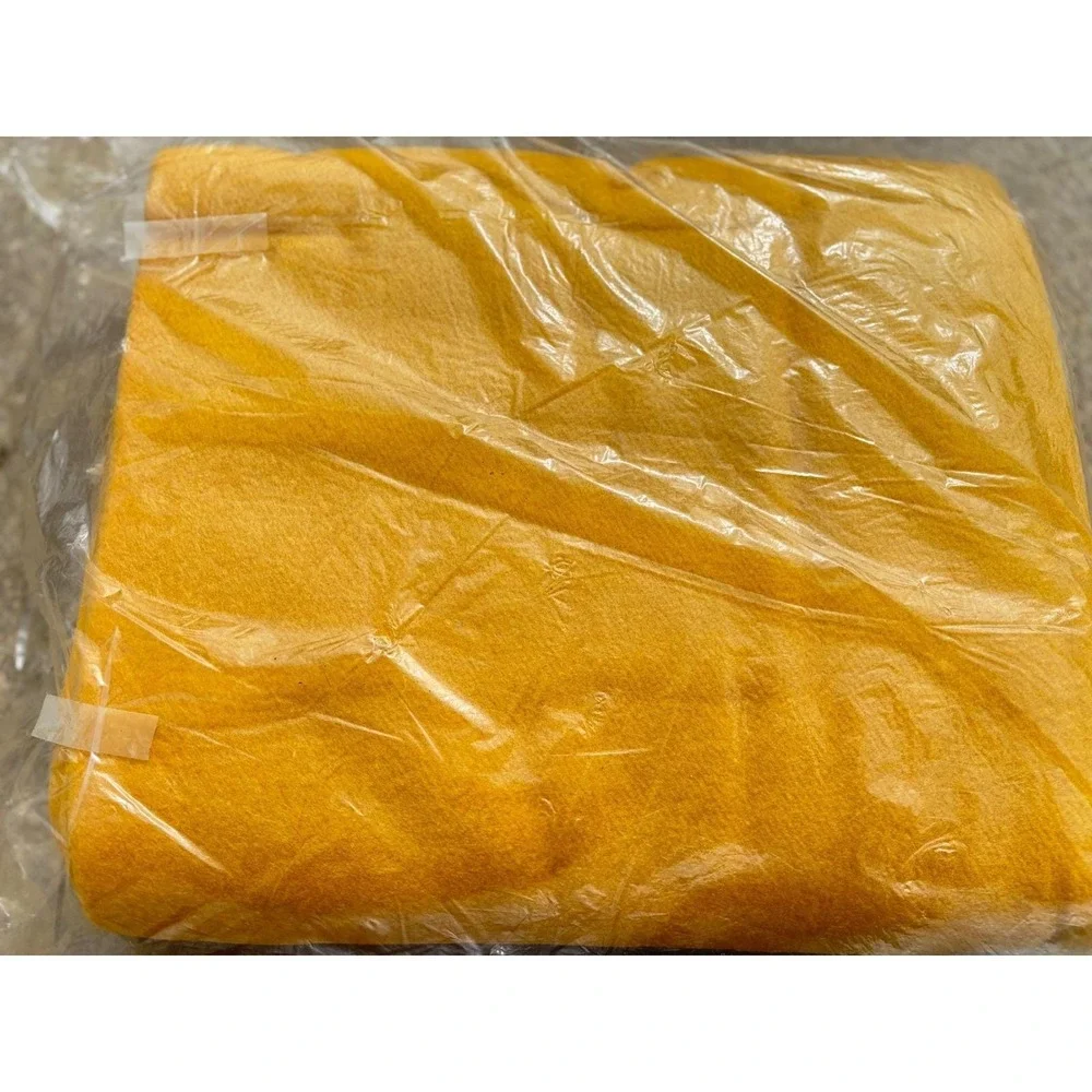 Vtg‎ Topaz Gold Blanket 72x90 Rayon Nylon Blend Permanap Finish Made in USA NOS